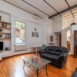 Apartment Via Del Lavatore Private, Rome
